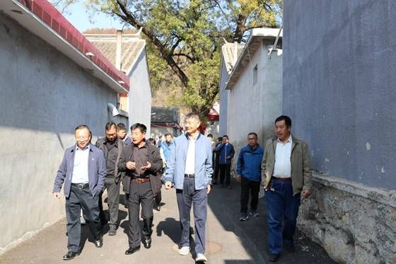 e203bd660e11e4b9f805f79f40e00e1